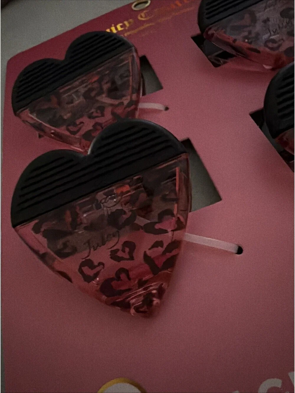 JUICY COUTURE SET 4 HEART 💜 SHAPED Magnetic CHIP CLIPS LEOPARD PRINT NIP